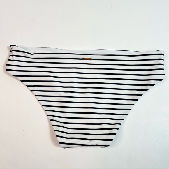 Victoria’s Secret Wrap Halter Bikini Top & Classic Hipster Bottoms Set 34B/Small - Picture 11 of 14